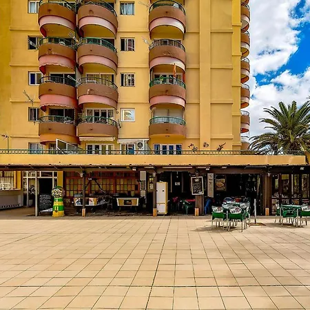 Torres Del Sol Los Cristianos, A Solo 50 Metros De La Playa De Las Vistas Appartement